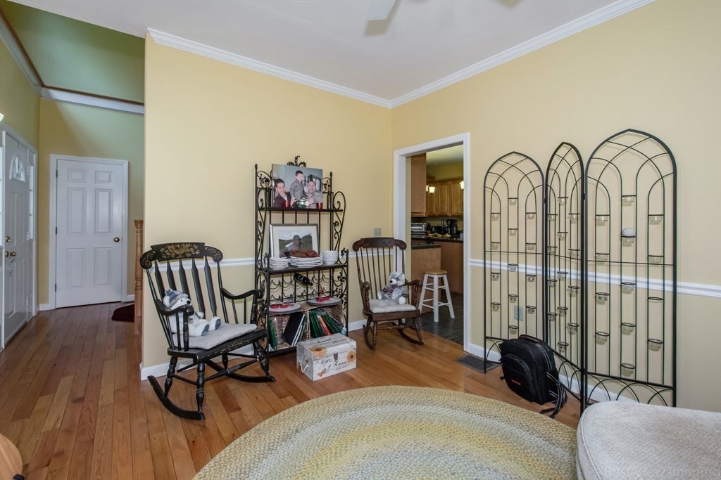 10 Mendon Road Sutton, MA 01590 - Photo 14 of 30