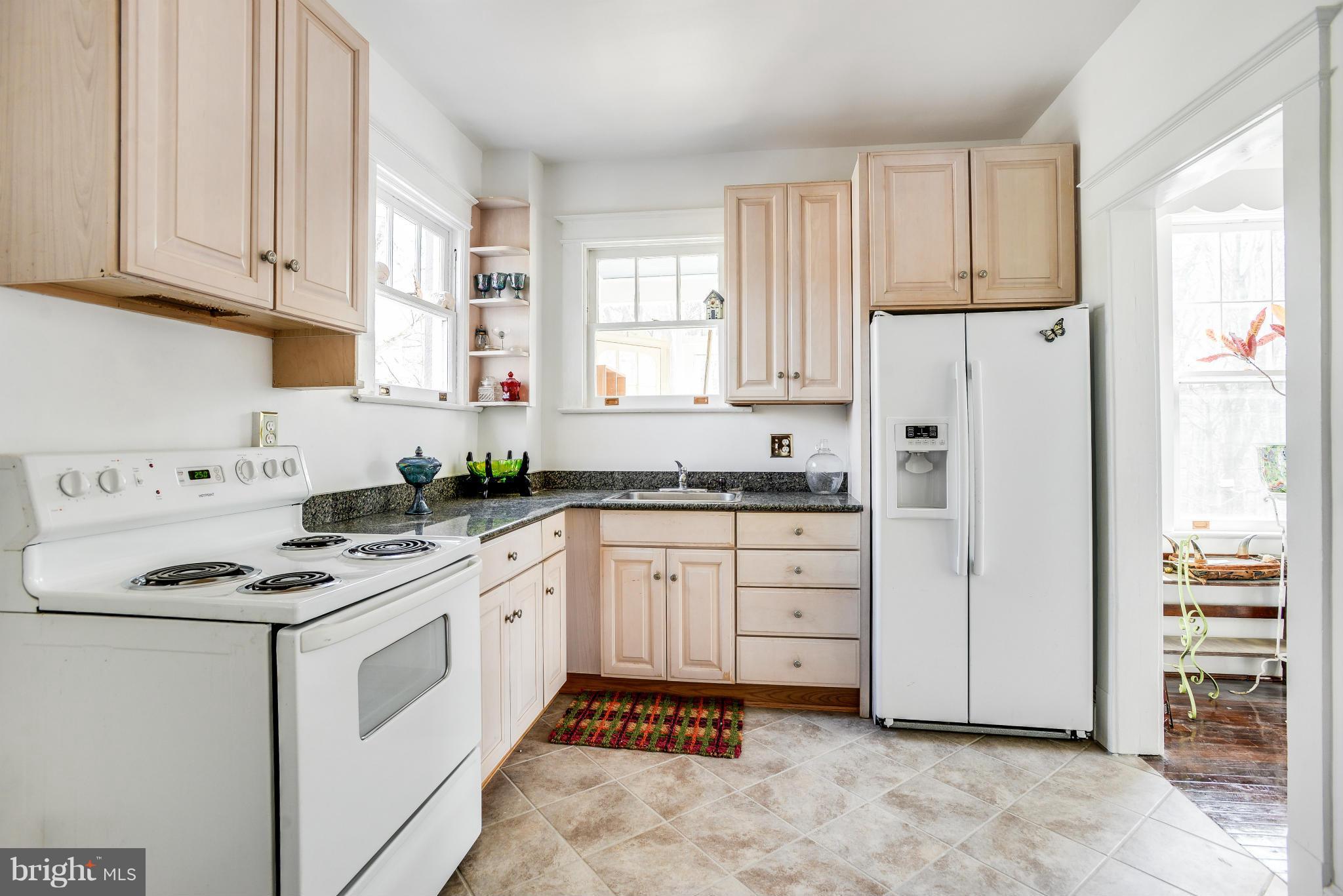 930 Randolph Road Silver Spring, MD 20904 - Photo 10 of 29 Kitchen