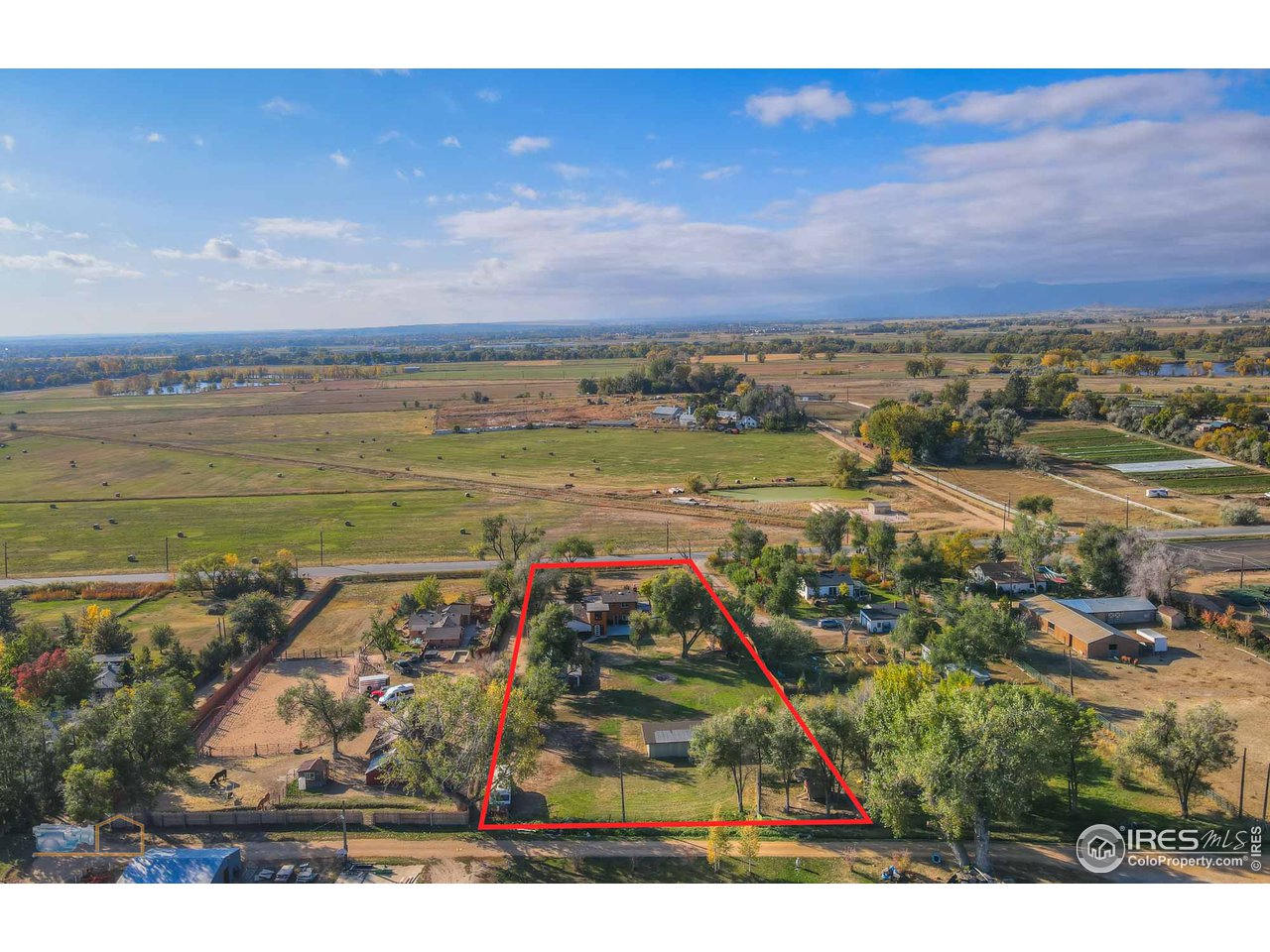 8155 Hygiene Road Longmont, CO 80503 - Photo 34 of 40 a view of an ocean and a mountain