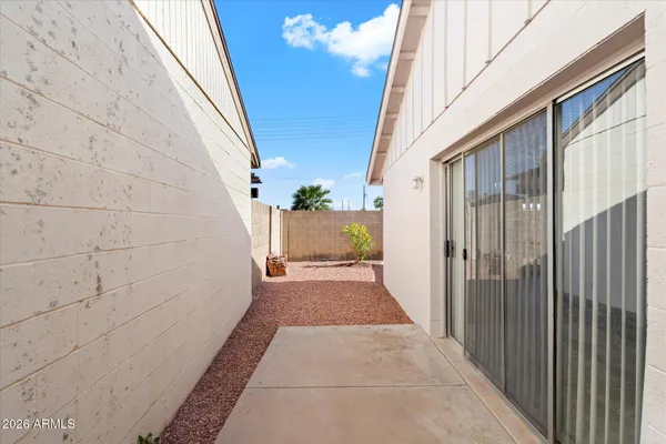 a view of a pathway of a house