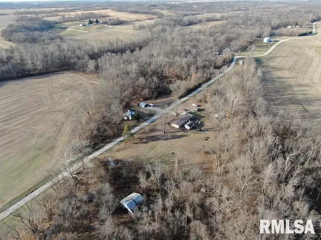 $650,000 | 3720 Preston Street, Paris, IL 61944