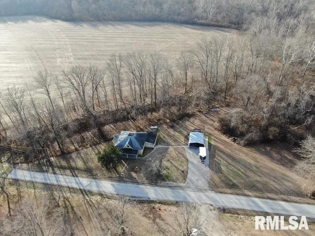 $650,000 | 3720 Preston Street, Paris, IL 61944