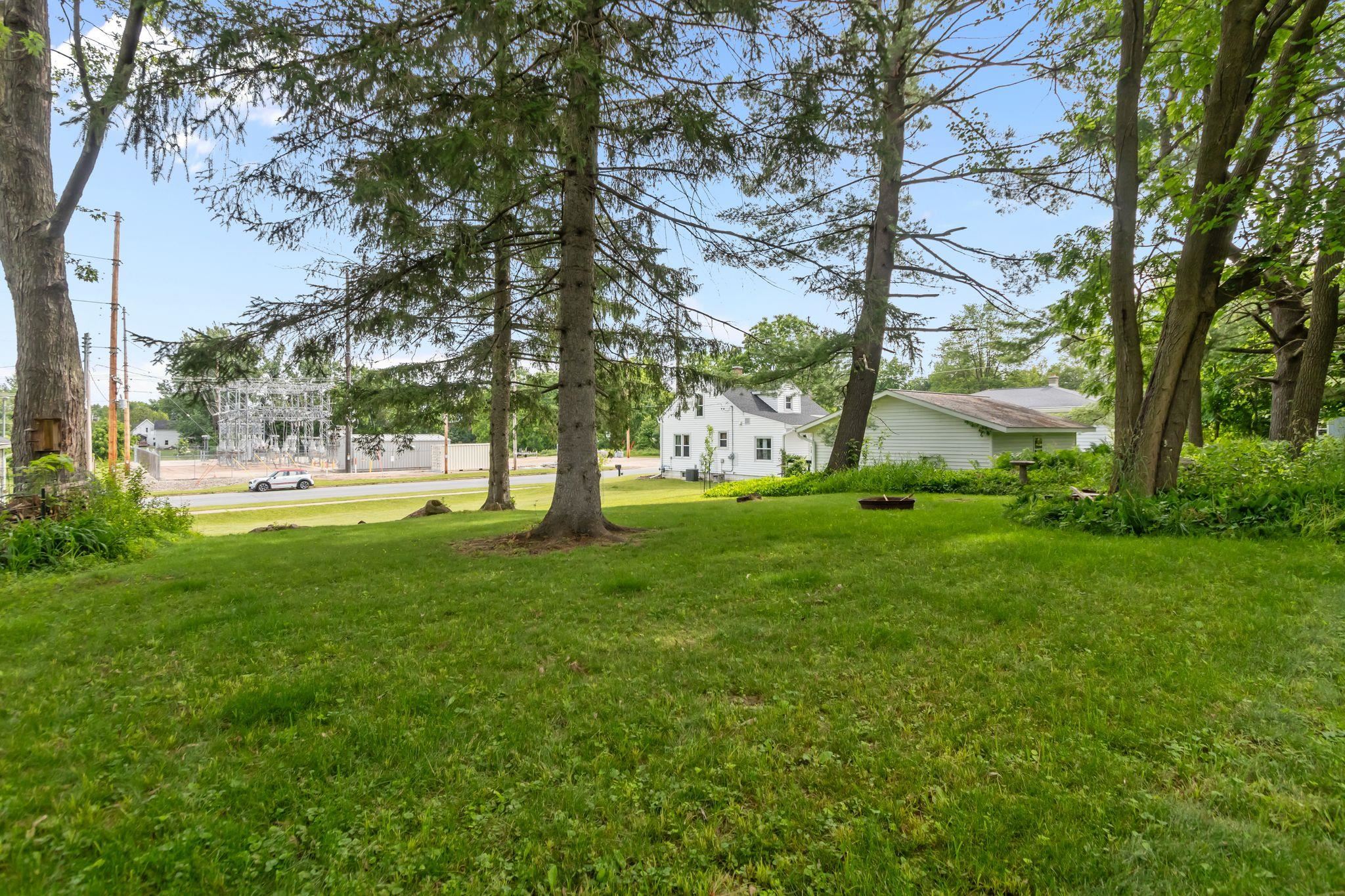 190 Division Street Iola, WI 54945 - Photo 37 of 40