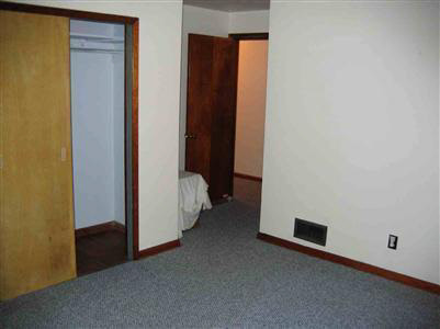 9150 North Seymour Road Flushing, MI 48433 - Photo 11 of 12 20138780-10.JPG