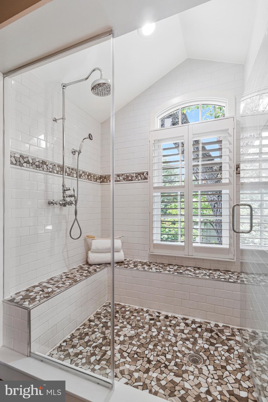 4701 River Road Bethesda, MD 20816 - Photo 40 of 61