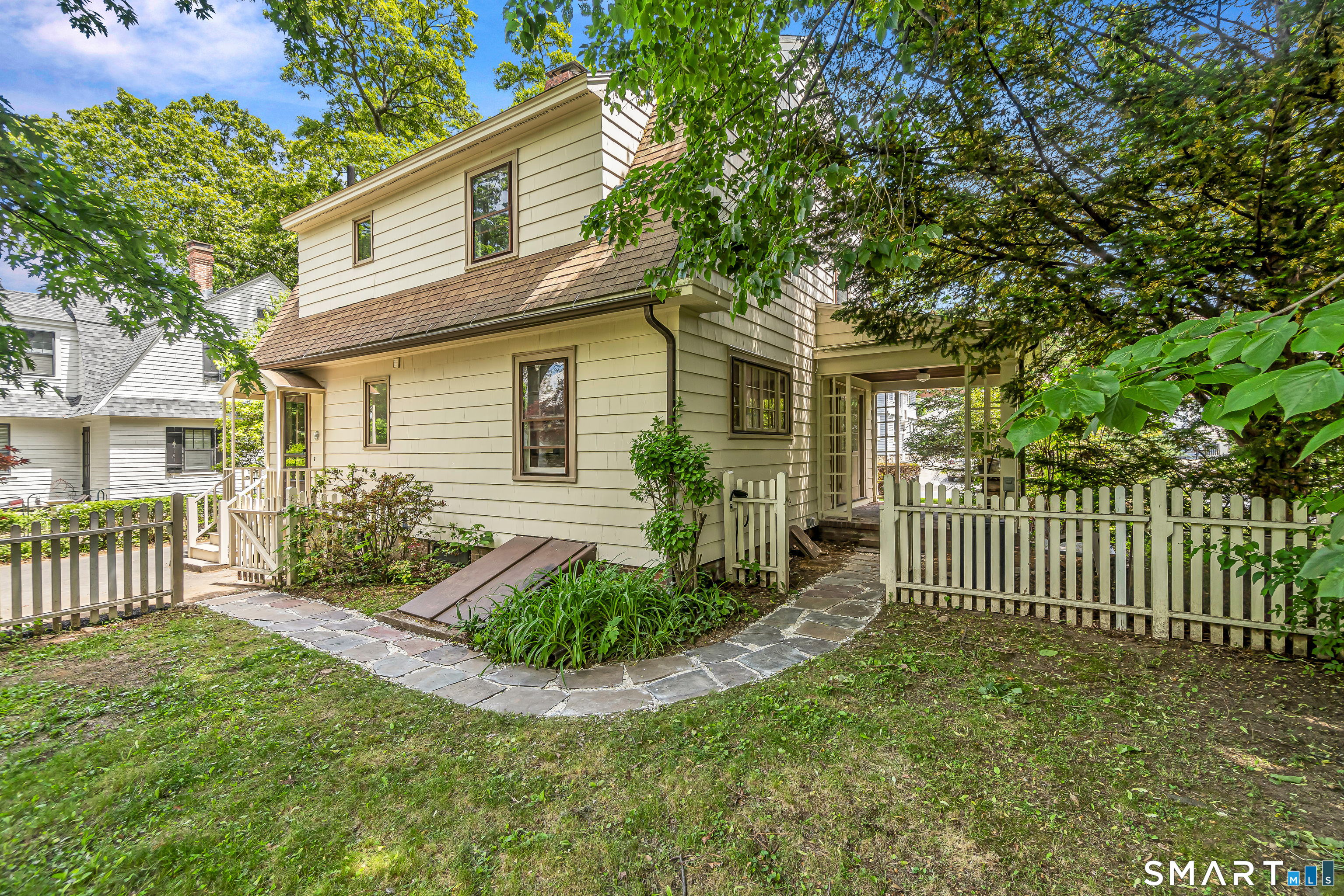 88 Coniston Avenue Waterbury, CT 06708 - Photo 28 of 39