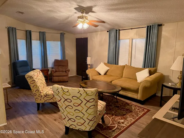 $1,750 | 706 Hyacinth Circle, Barefoot Bay, FL 32976