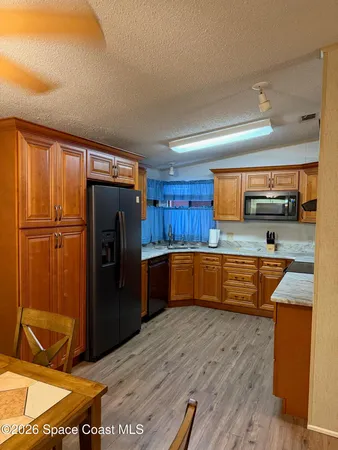 $1,750 | 706 Hyacinth Circle, Barefoot Bay, FL 32976
