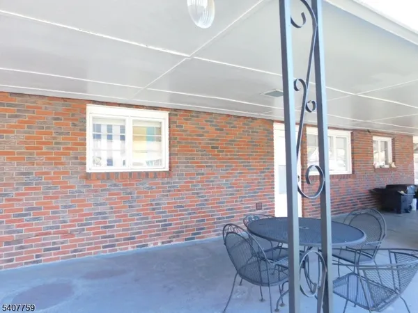 $1,950 | 53 3rd Street, Washington, NJ 07882