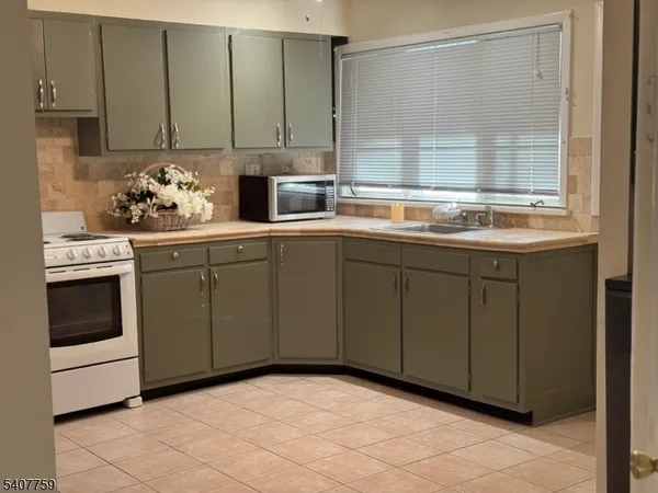 $1,950 | 53 3rd Street, Washington, NJ 07882