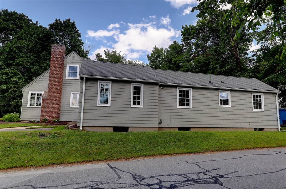 59 Angell Road Cumberland, RI 02864 - Photo 37 of 39 Side view of attached apartment