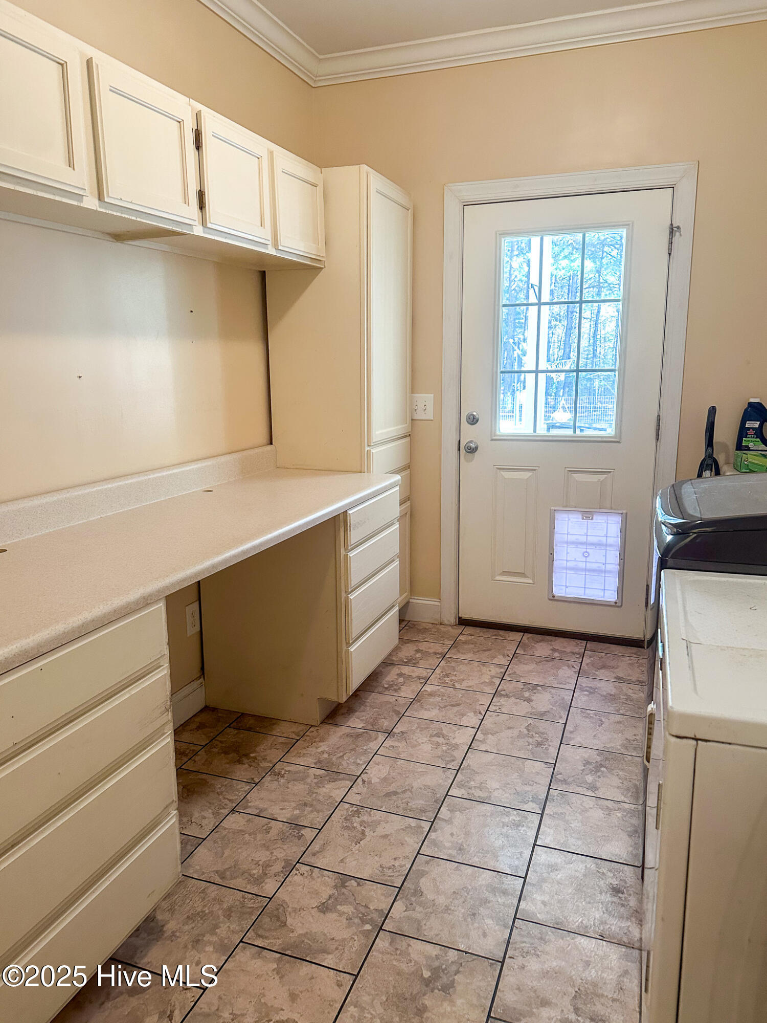152 Lee Rogers Road Hubert, NC 28539 - Photo 23 of 50 152 Laundry room