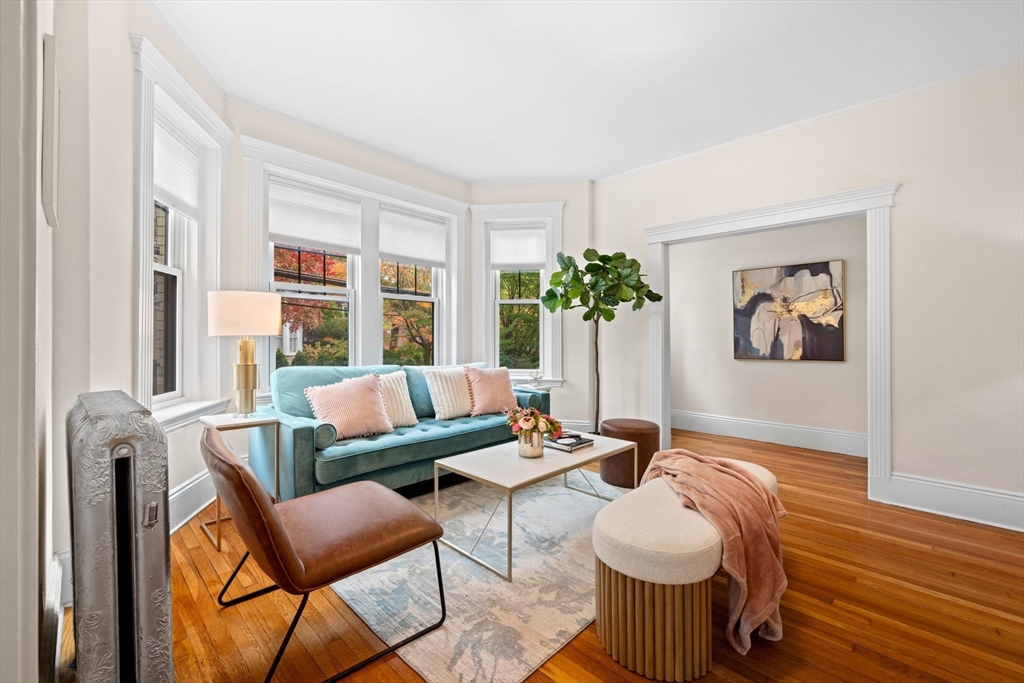 32 Kilsyth Road, Unit 1 Brookline, MA 02445 - Photo 3 of 37 Gallery Image 3