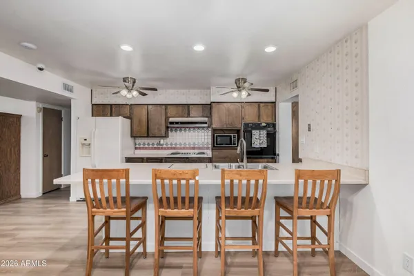 $675,000 | 409 East Hermosa Circle, Tempe, AZ 85282