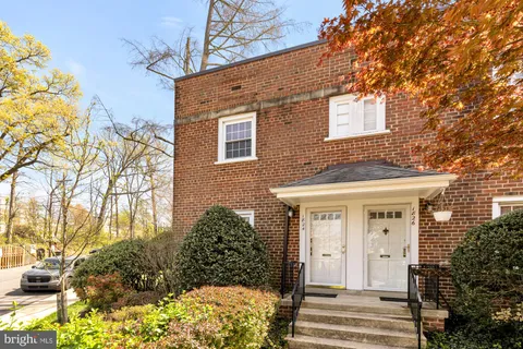 $269,000 | 1824 East-West Highway, Unit 1824, Silver Spring, MD 20910