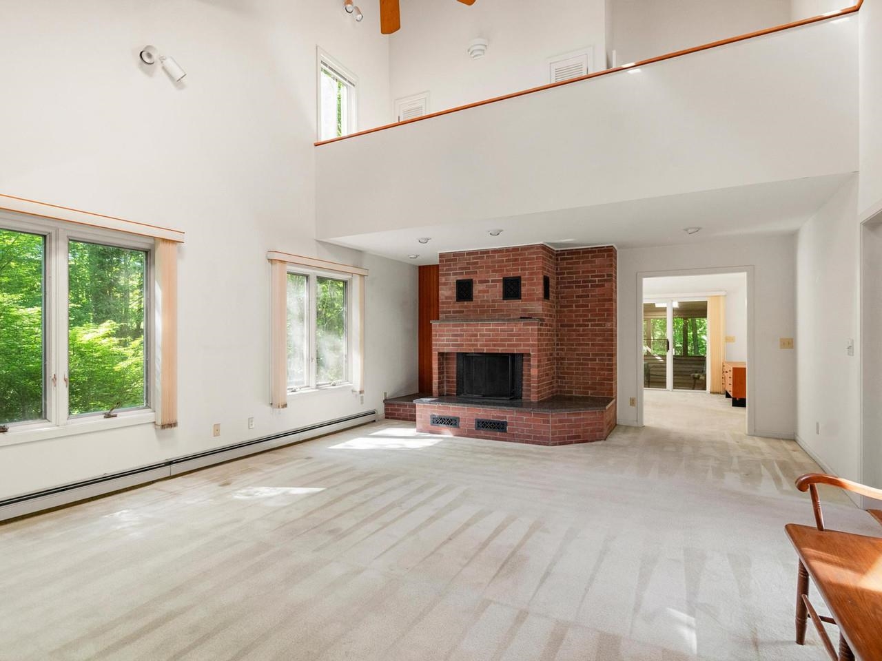 607 Beaver Creek Road Shelburne, VT 05482 - Photo 3 of 53