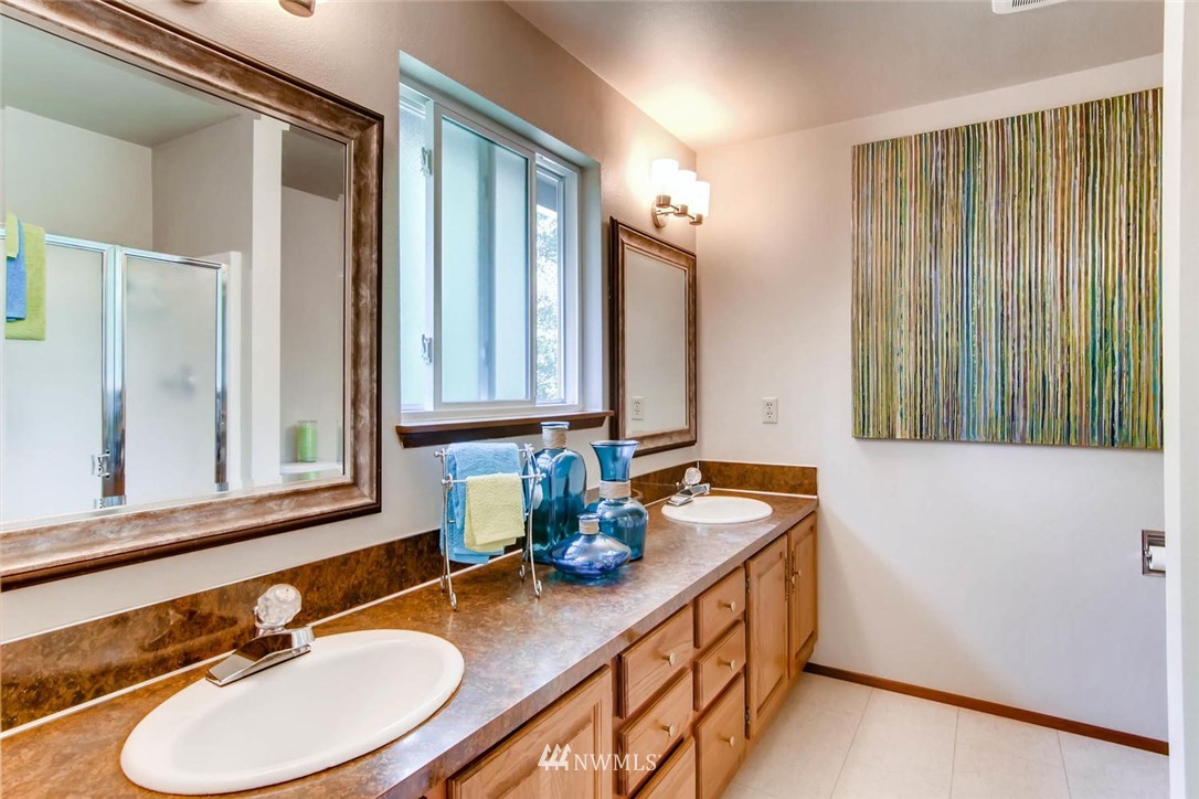 1529 240th Place Southwest Bothell, WA 98021 - Photo 14 of 24
