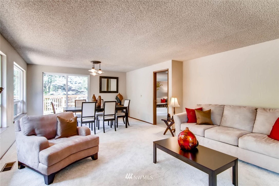 1529 240th Place Southwest Bothell, WA 98021 - Photo 7 of 24