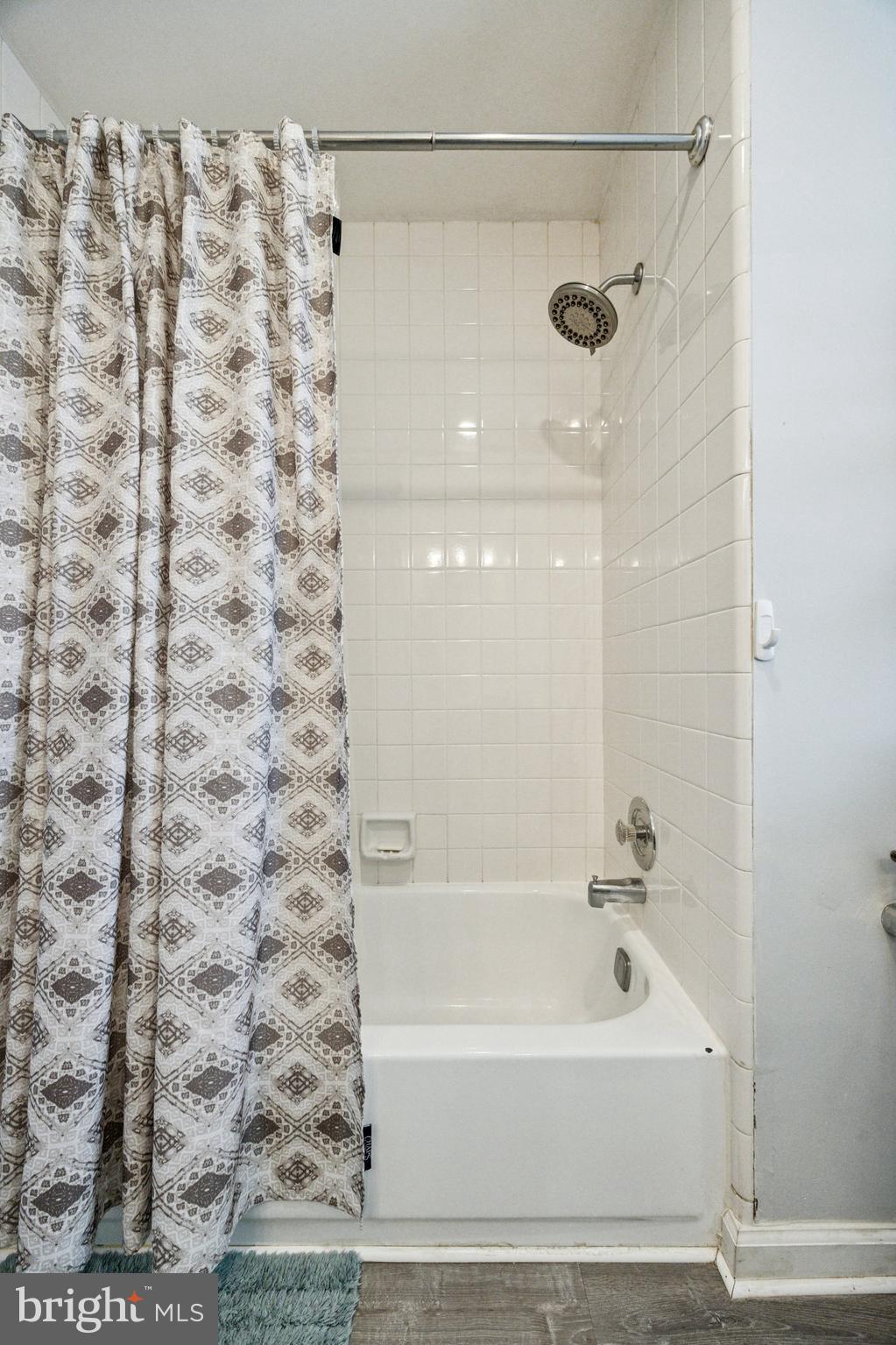 21 Roy Lane Huntingdon Valley, PA 19006 - Photo 27 of 35