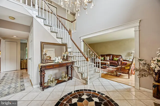 $795,000 | 21 Roy Lane, Huntingdon Valley, PA 19006