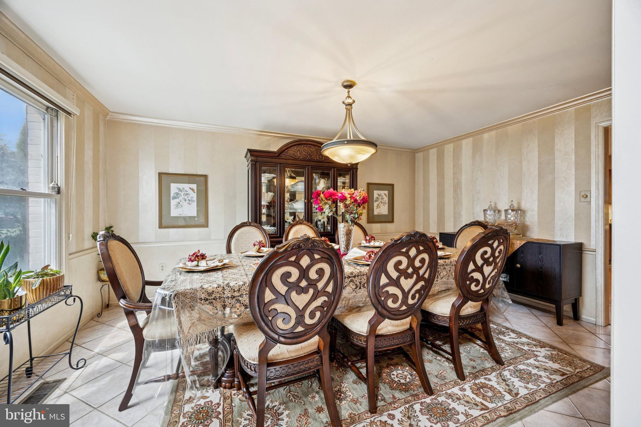 21 Roy Lane Huntingdon Valley, PA 19006 - Photo 5 of 35