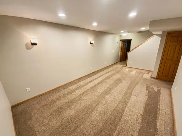 $421,000 | 3017 Rainier Court, Burnsville, MN 55337