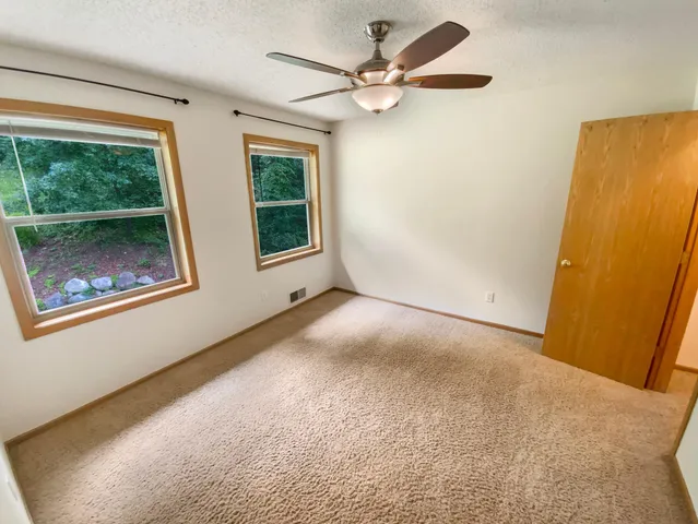 $421,000 | 3017 Rainier Court, Burnsville, MN 55337