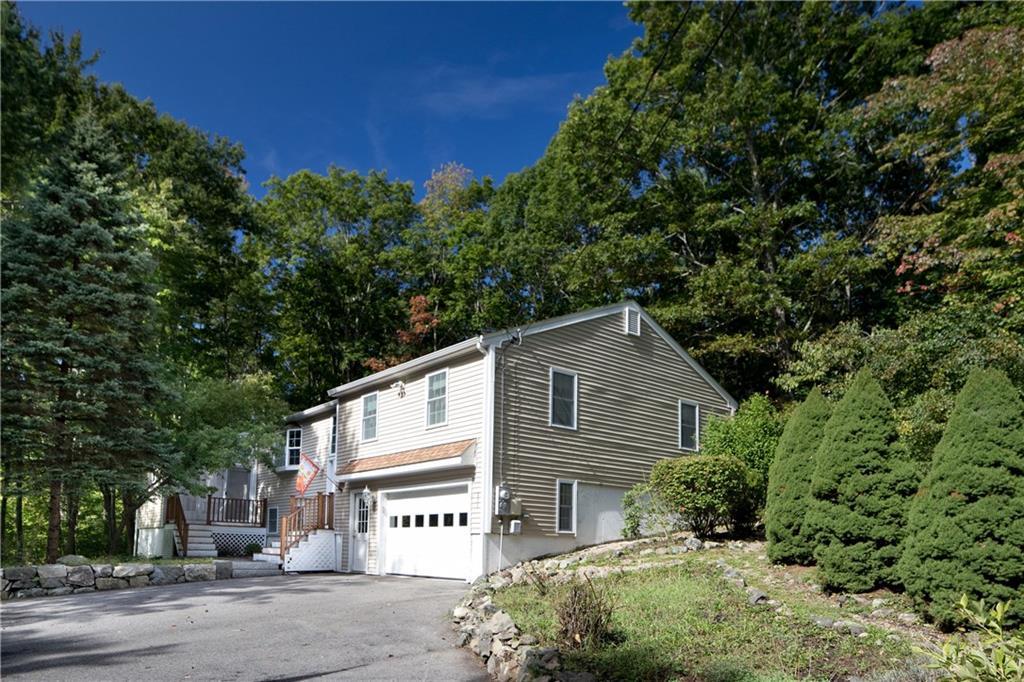 35 Bartlett Road Kittery, ME 03905 - Photo 2 of 35 There is plenty of parking for when...