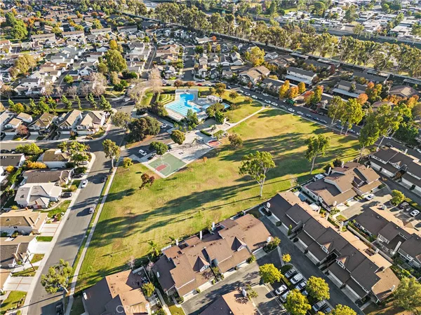 $1,029,000 | 191 Rockwood, Unit 62, Irvine, CA 92614