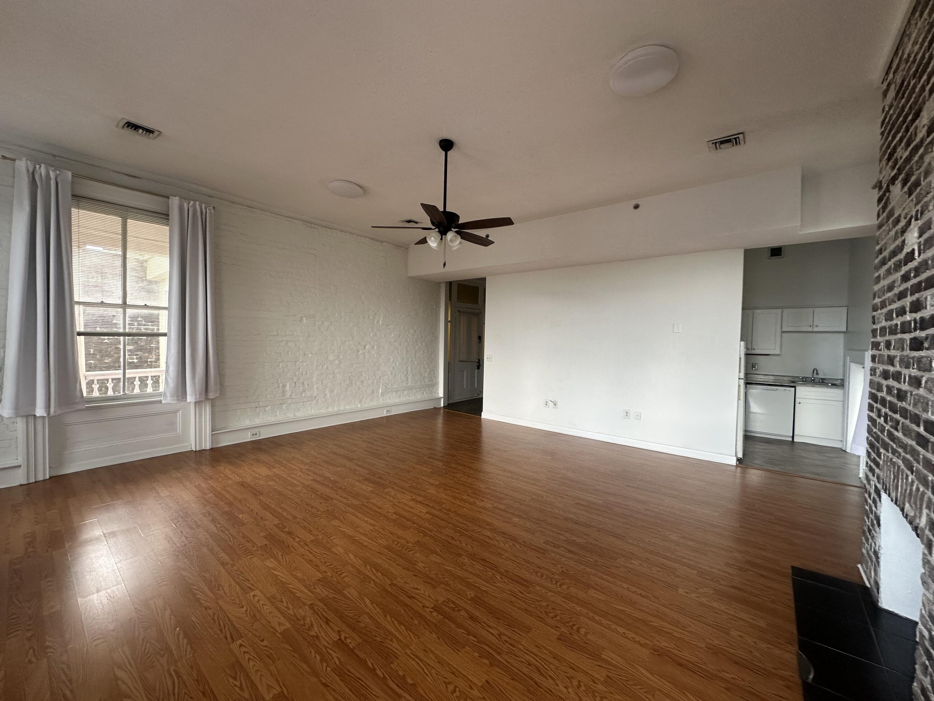 151 Calhoun Street, Unit I Charleston, SC 29401 - Photo 4 of 11