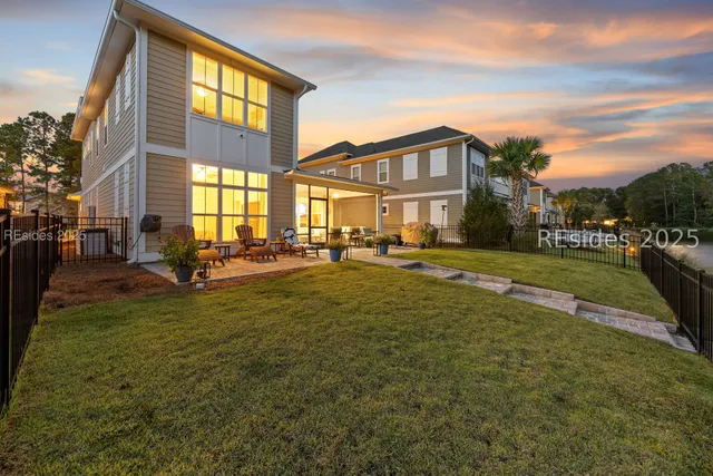 $974,500 | 139 Hampton Lake Crossing, Bluffton, SC 29910