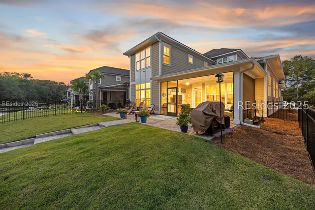 $974,500 | 139 Hampton Lake Crossing, Bluffton, SC 29910