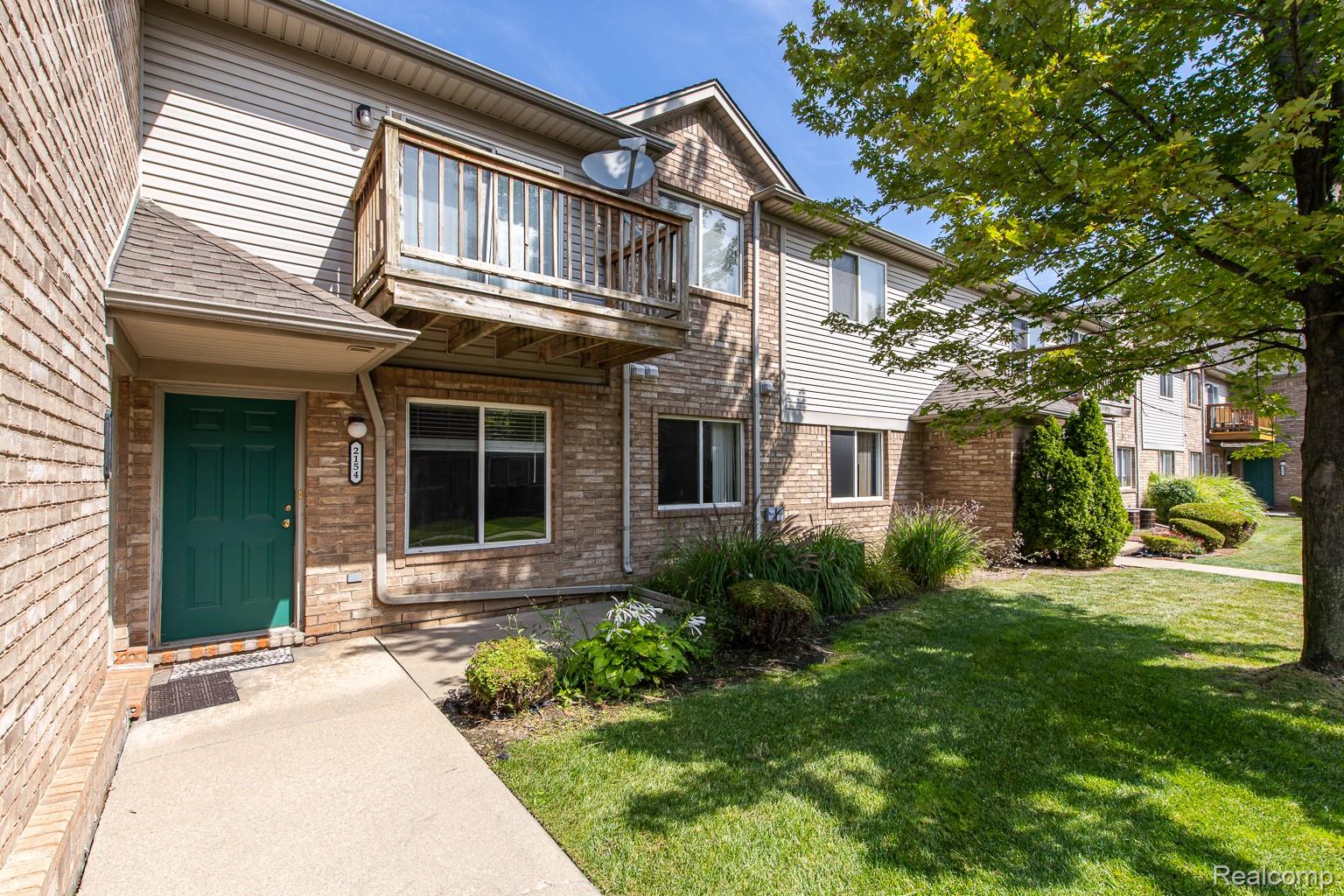 2154 Frazho Road Warren, MI 48091 - Photo 1 of 36 2154 Frazho