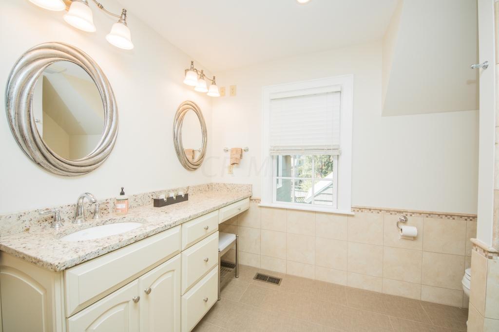 1871 Coventry Road Columbus, OH 43212 - Photo 14 of 21