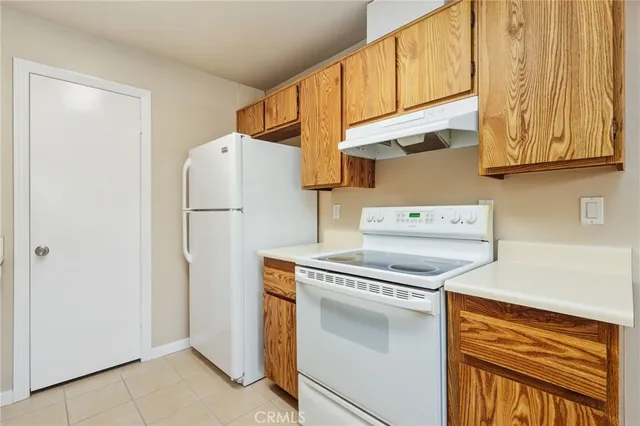 $309,900 | 1549 Border Avenue, Unit G, Corona, CA 92882