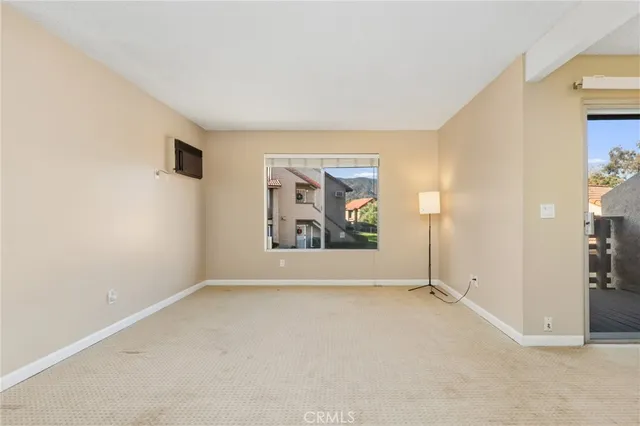 $309,900 | 1549 Border Avenue, Unit G, Corona, CA 92882