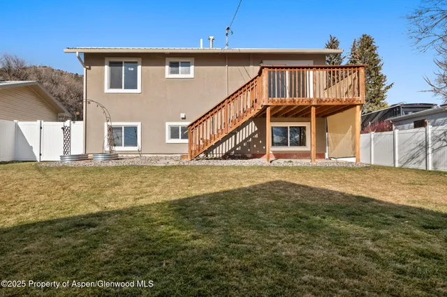 $349,000 | 864 Hill Street, Meeker, CO 81641