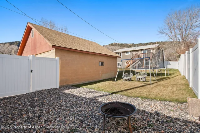 $349,000 | 864 Hill Street, Meeker, CO 81641