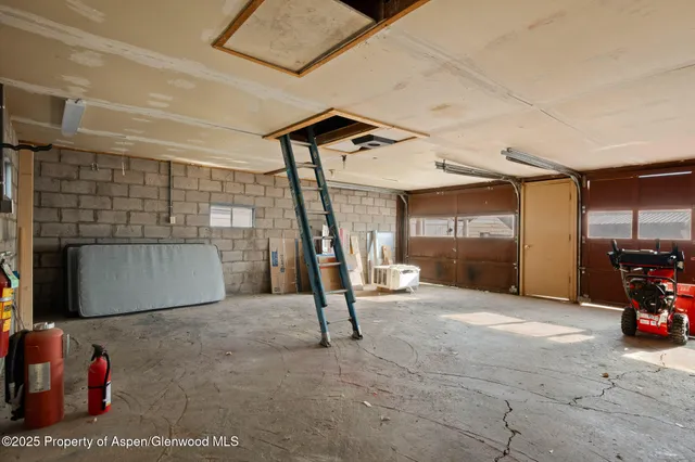 $349,000 | 864 Hill Street, Meeker, CO 81641