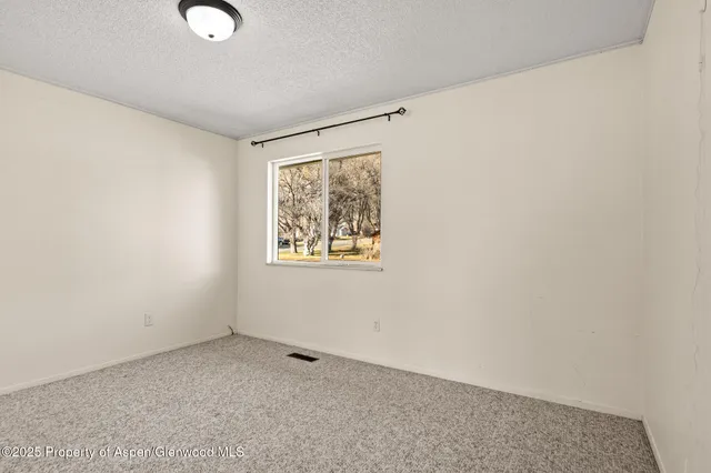 $349,000 | 864 Hill Street, Meeker, CO 81641