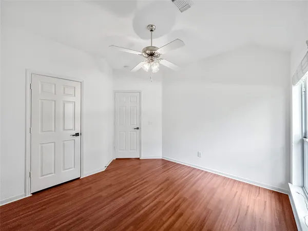 $2,200 | 126 North Willow Point Circle, The Woodlands, TX 77382