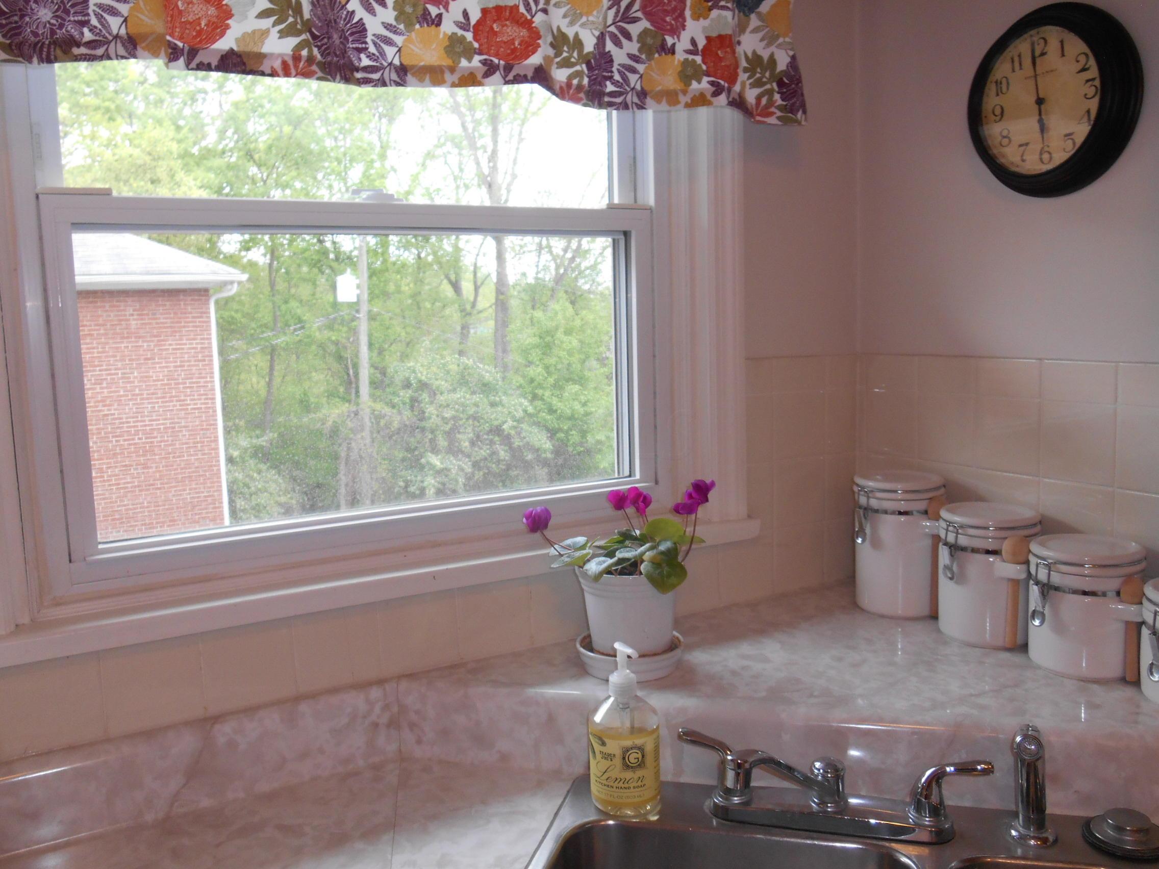 2615 Charing Road, Unit D Columbus, OH 43221 - Photo 2 of 18 Gallery Image 2