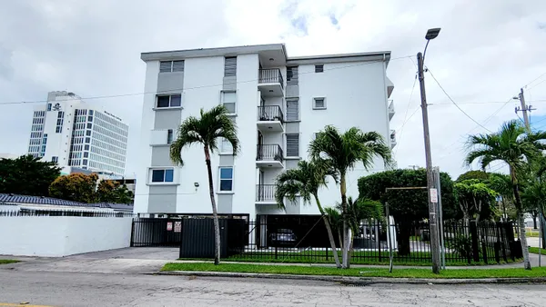 $2,200 | 2500 Southwest 6th Street, Unit 301, Miami, FL 33135