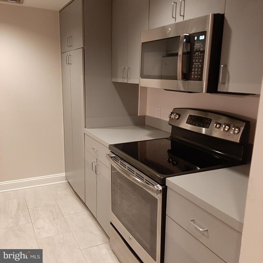 350 River Road, Unit C3 New Hope, PA 18938 - Photo 9 of 15 Galley Kitchen