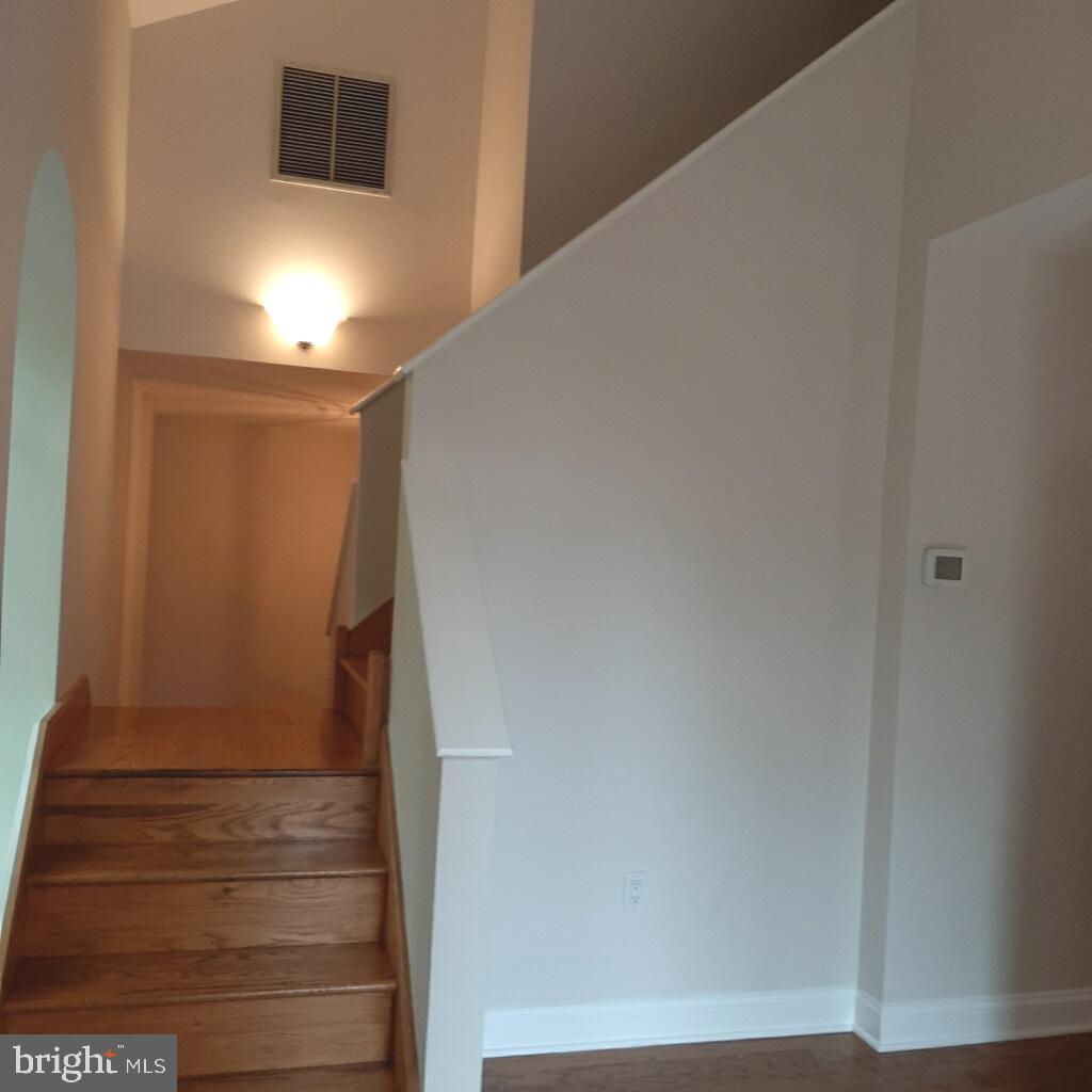 350 River Road, Unit C3 New Hope, PA 18938 - Photo 10 of 15 Split staircase to Bedrooms
