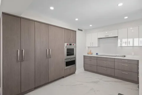 $1,995,000 | 5380 North Ocean Drive, Unit 24I, Riviera Beach, FL 33404