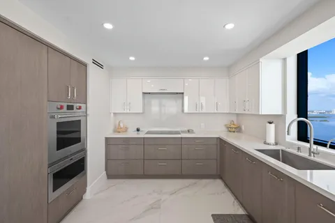 $1,995,000 | 5380 North Ocean Drive, Unit 24I, Riviera Beach, FL 33404