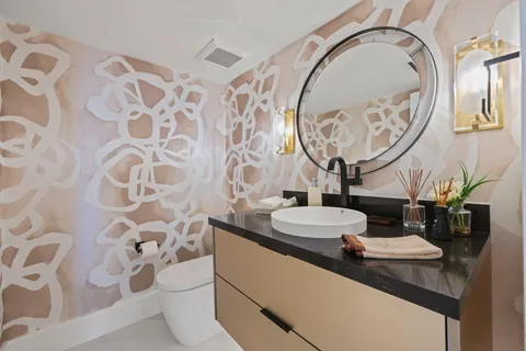 $1,995,000 | 5380 North Ocean Drive, Unit 24I, Riviera Beach, FL 33404