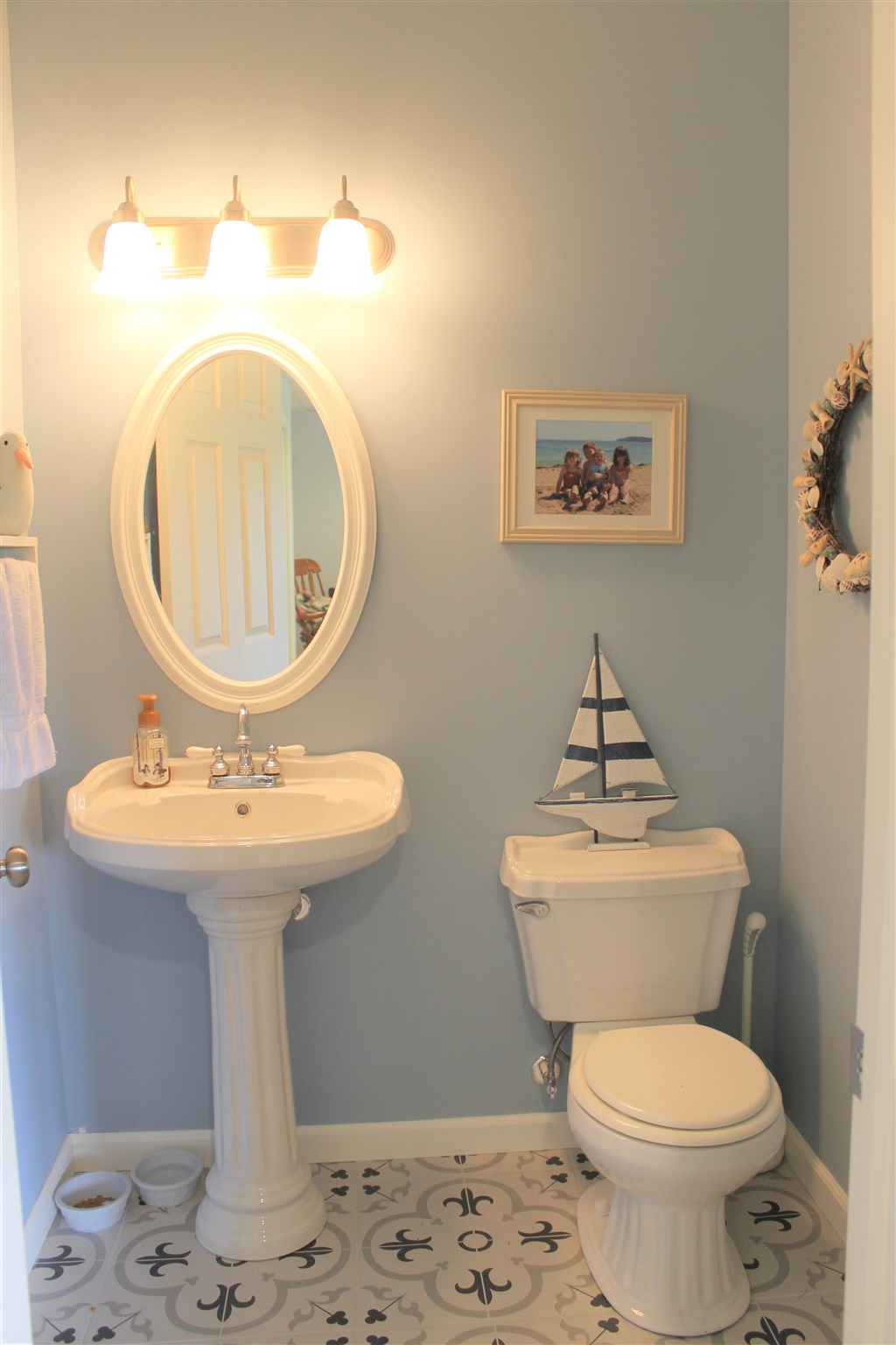 2745 South Danlyn Road Bloomington, IN 47403 - Photo 17 of 18 Gallery Image 17