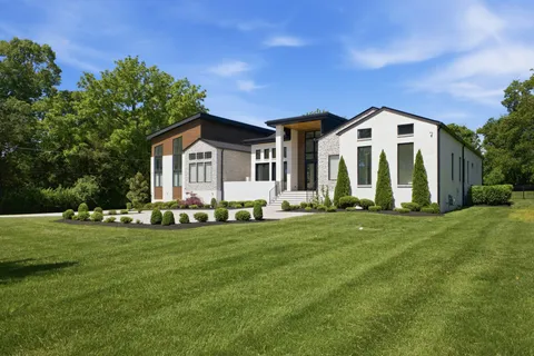 $5,700,000 | 5655 Granny White Pike, Brentwood, TN 37027